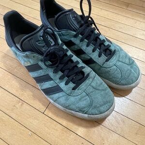 Men’s Forrest Green Adidas Gazelles Sz. US10.5